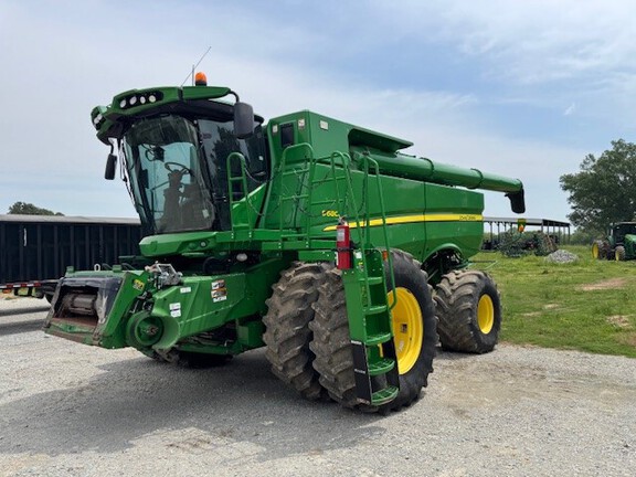 Photo of 2017 John Deere S680