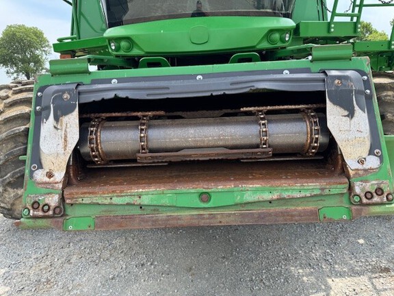 Photo of 2017 John Deere S680