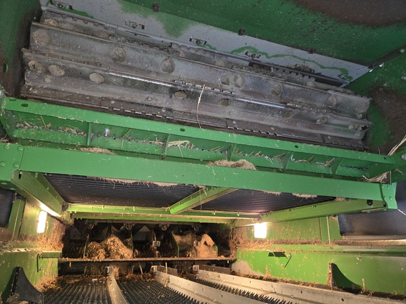 Photo of 2017 John Deere S680