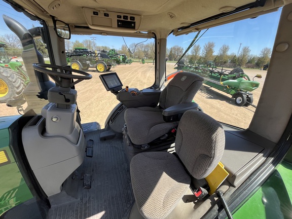 2017 John Deere 8270R - Photo32