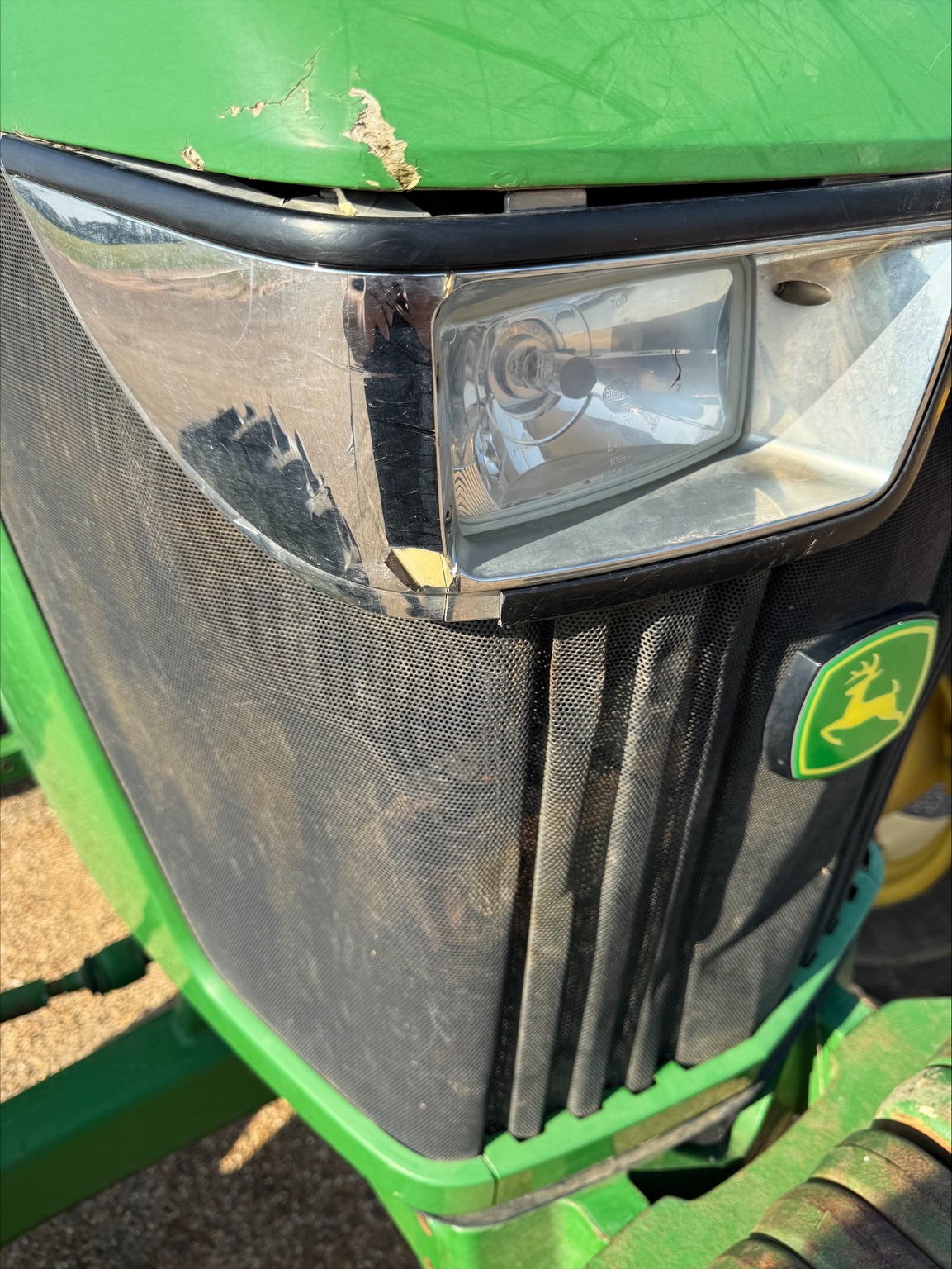 2012 John Deere 5085M Image 11