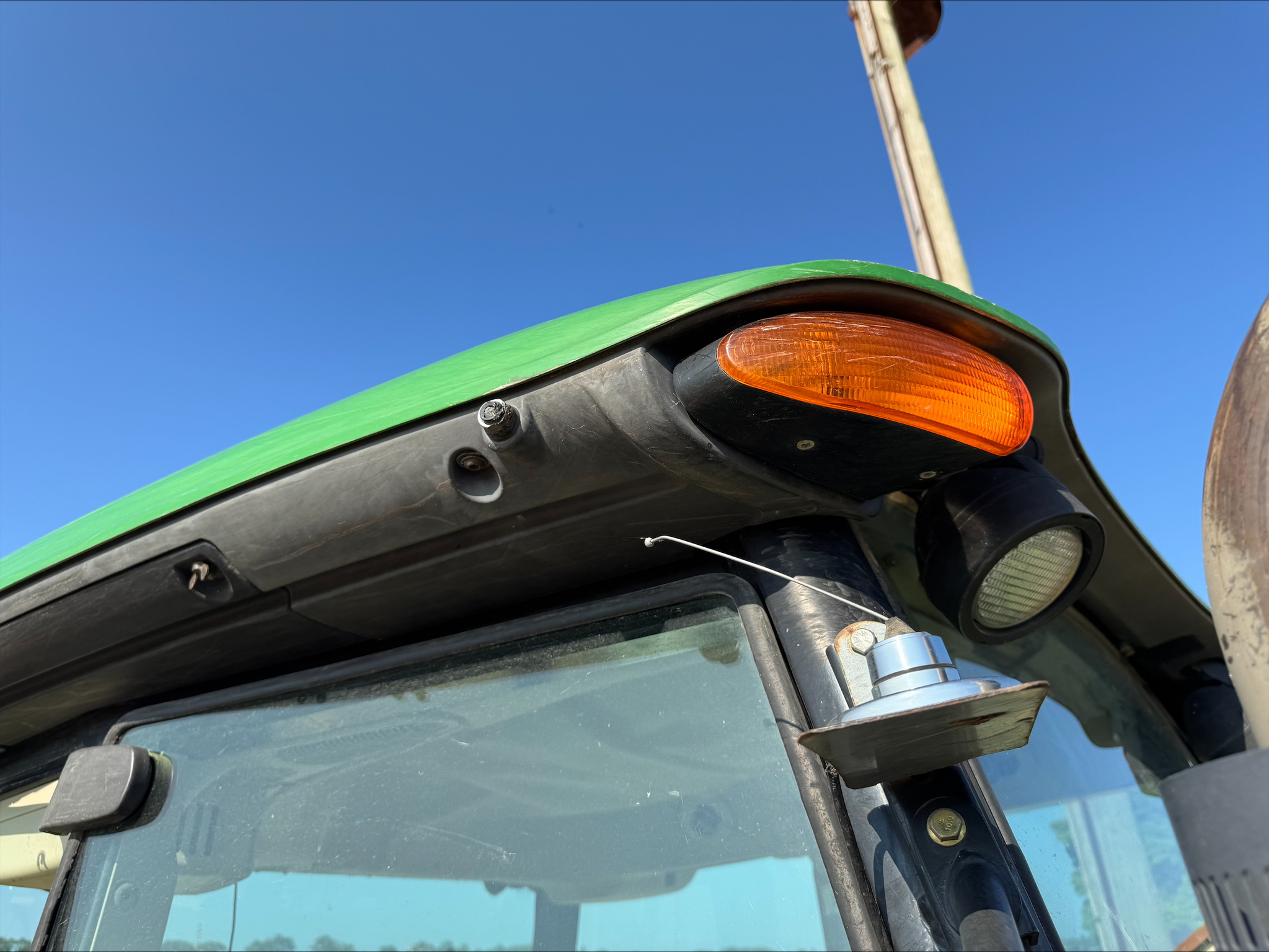 2012 John Deere 5085M Image 12