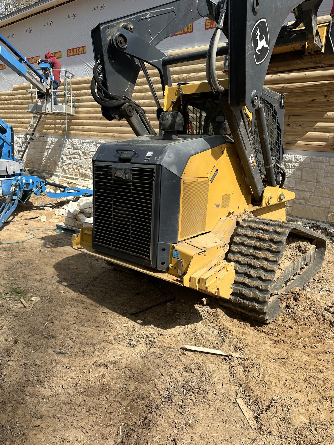 2020 John Deere 333G Image 3