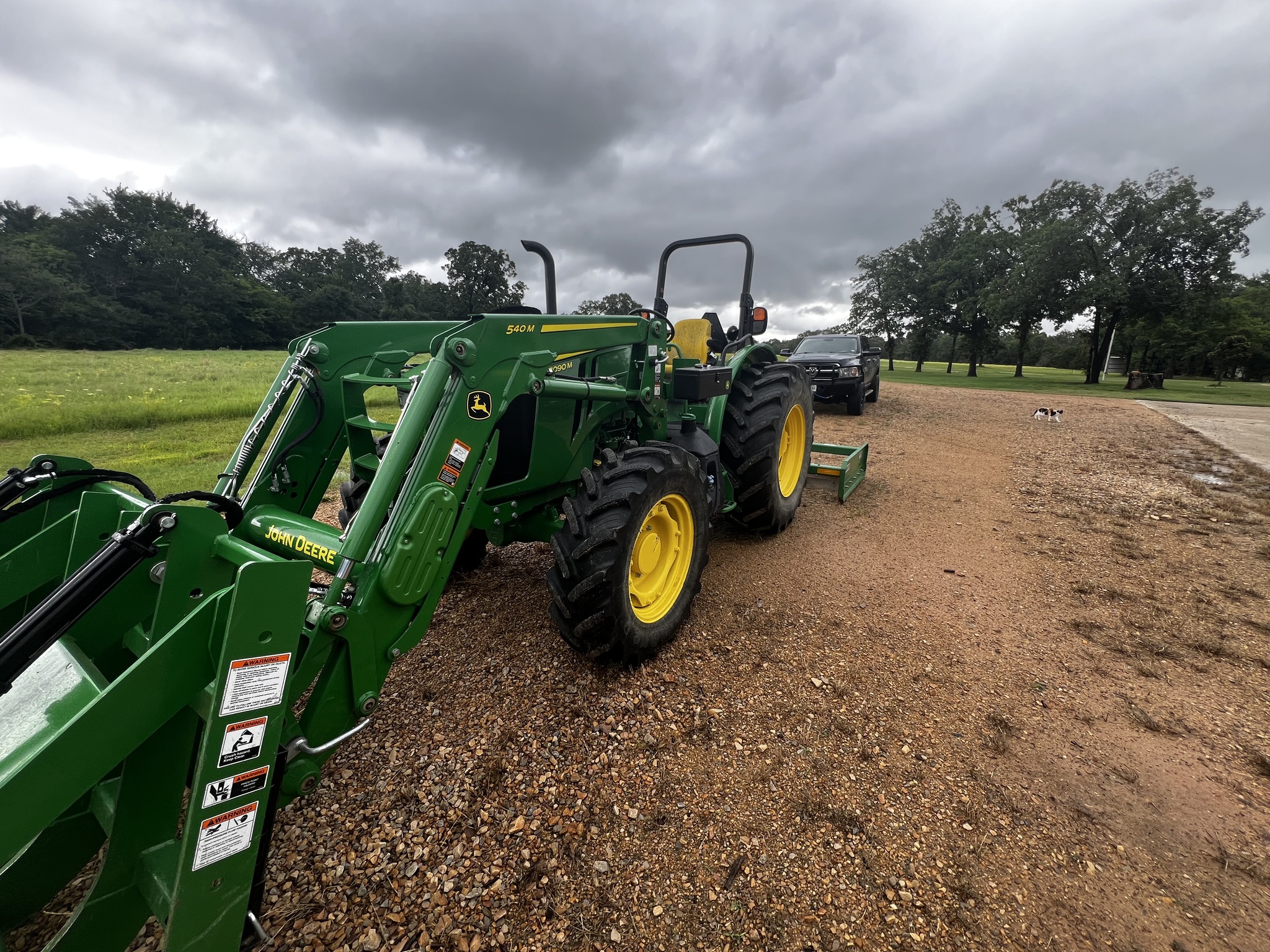 2022 John Deere 5090M Image 4