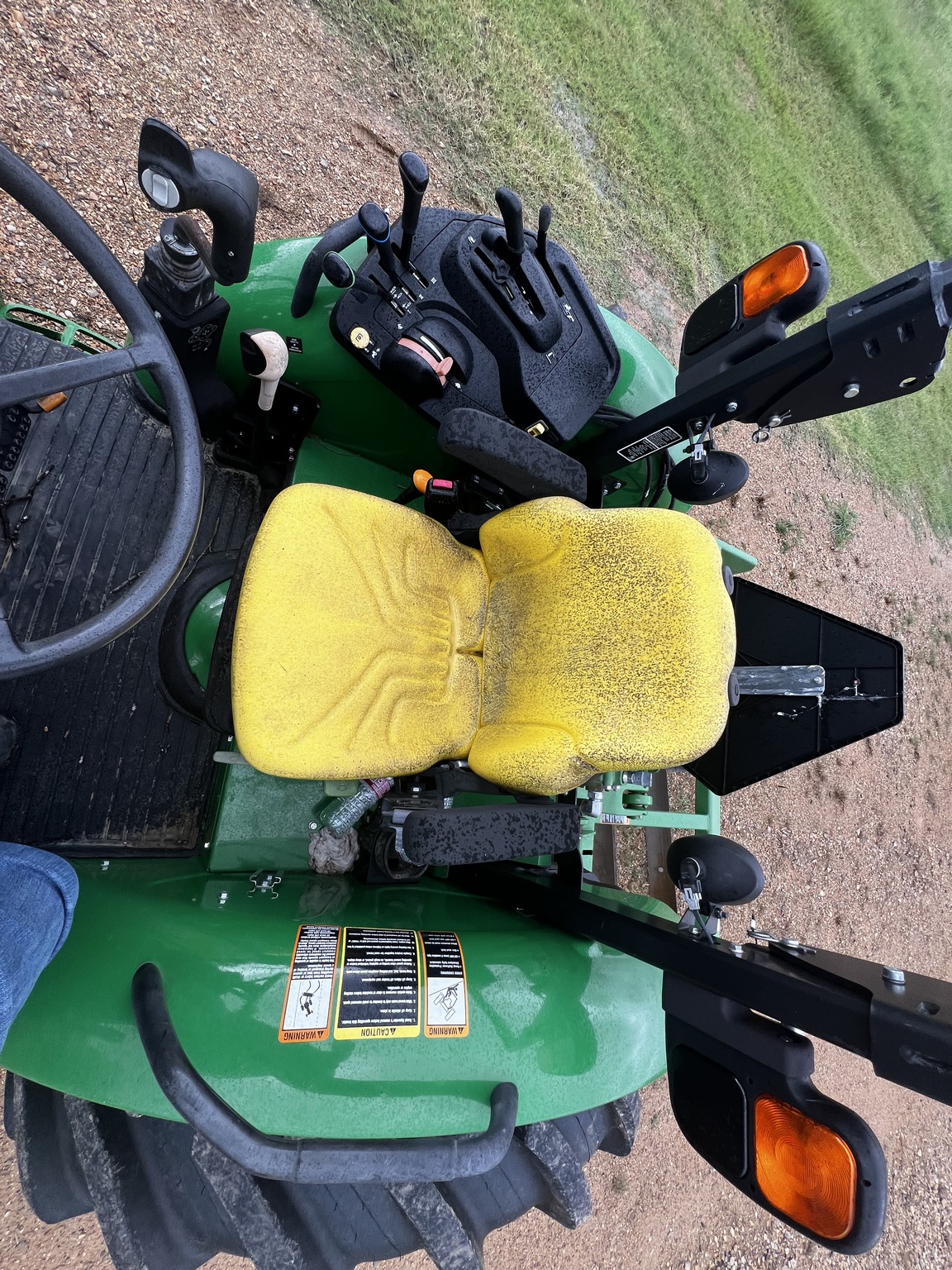 2022 John Deere 5090M Image 12