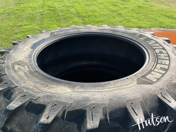 Photo of Michelin 520/85R42