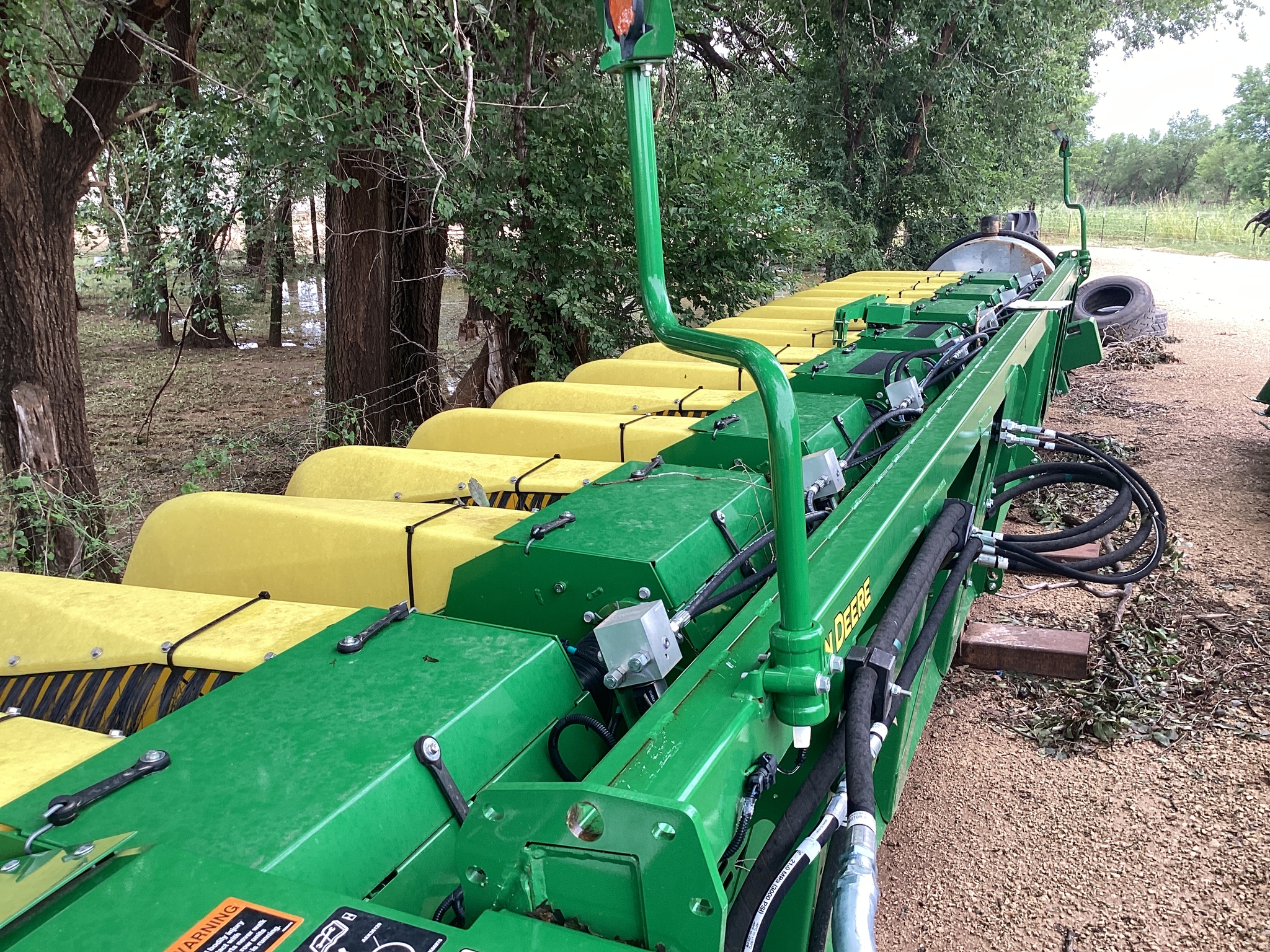 2023 John Deere SH08R Image 1