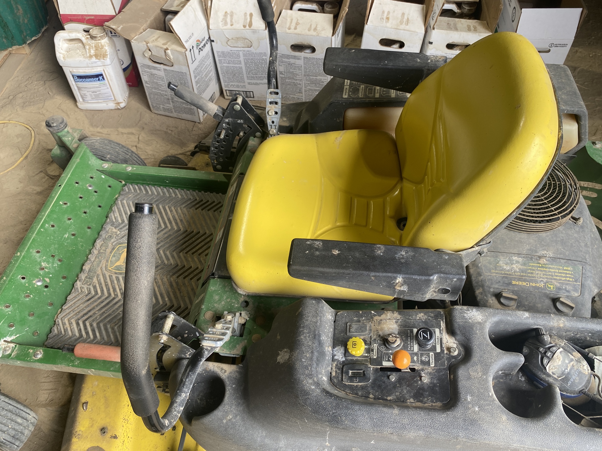 2008 John Deere Z445 Image 2