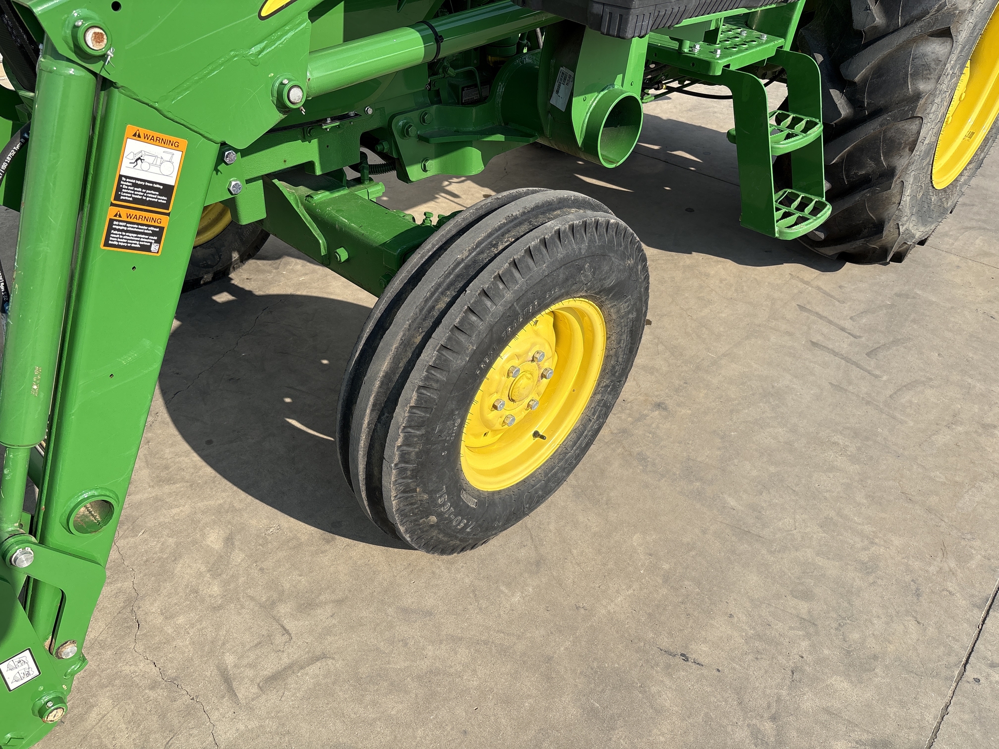 2021 John Deere 5045E Image 21
