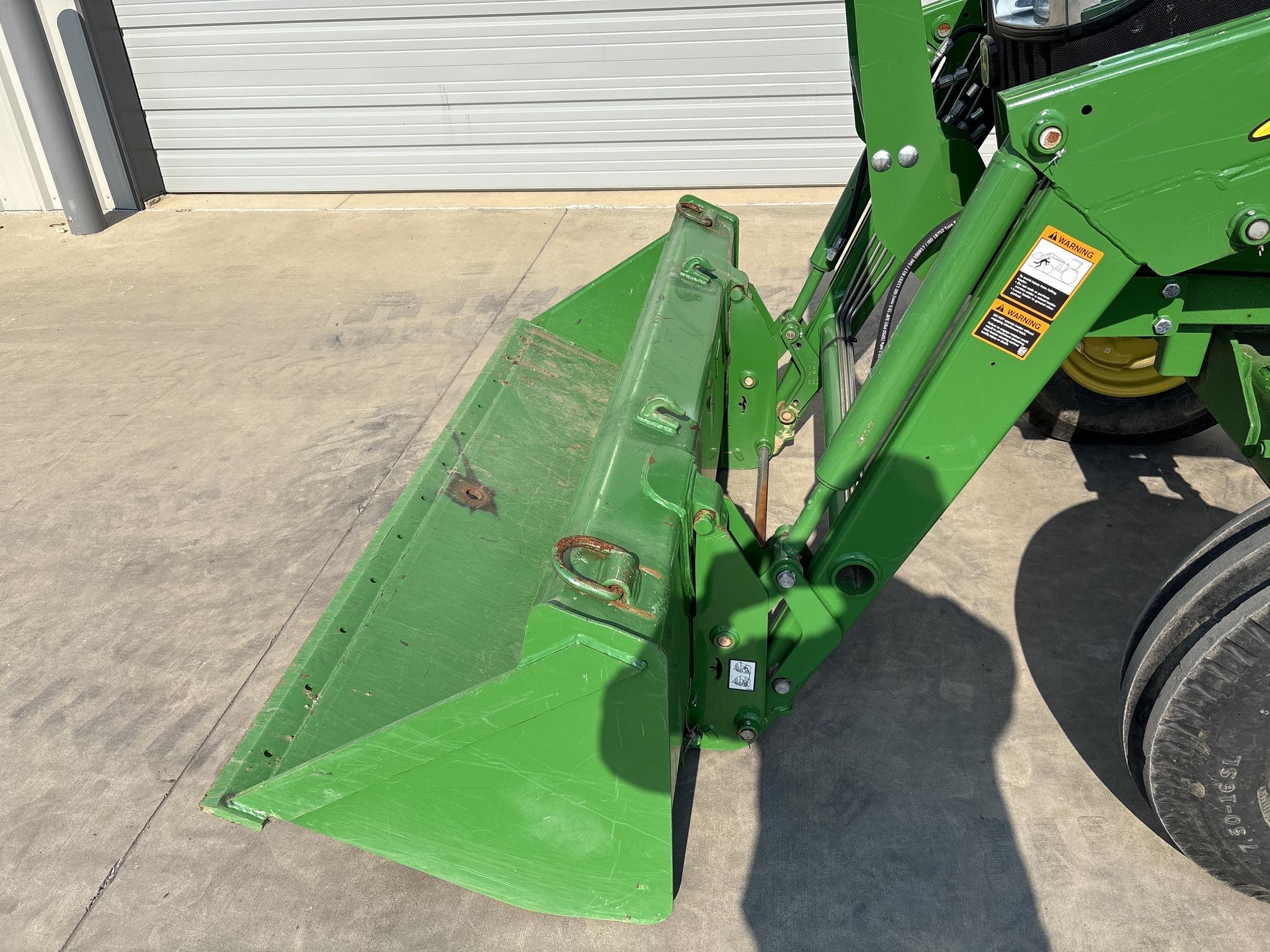 2021 John Deere 5045E Image 18