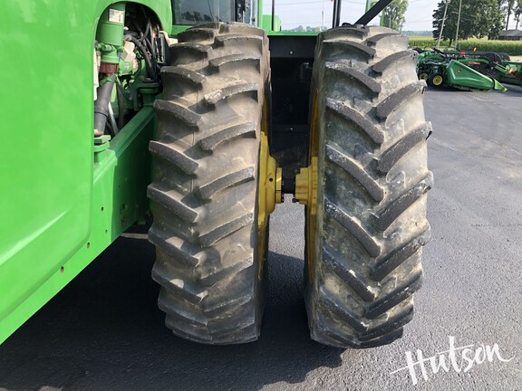 Photo of 2004 John Deere 9220