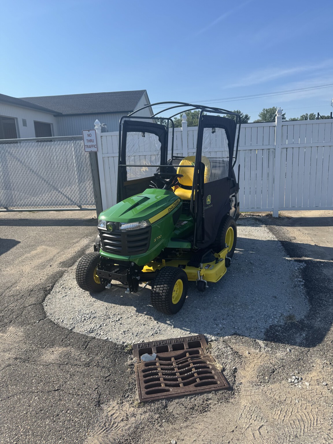 2022 John Deere X730 Image 1