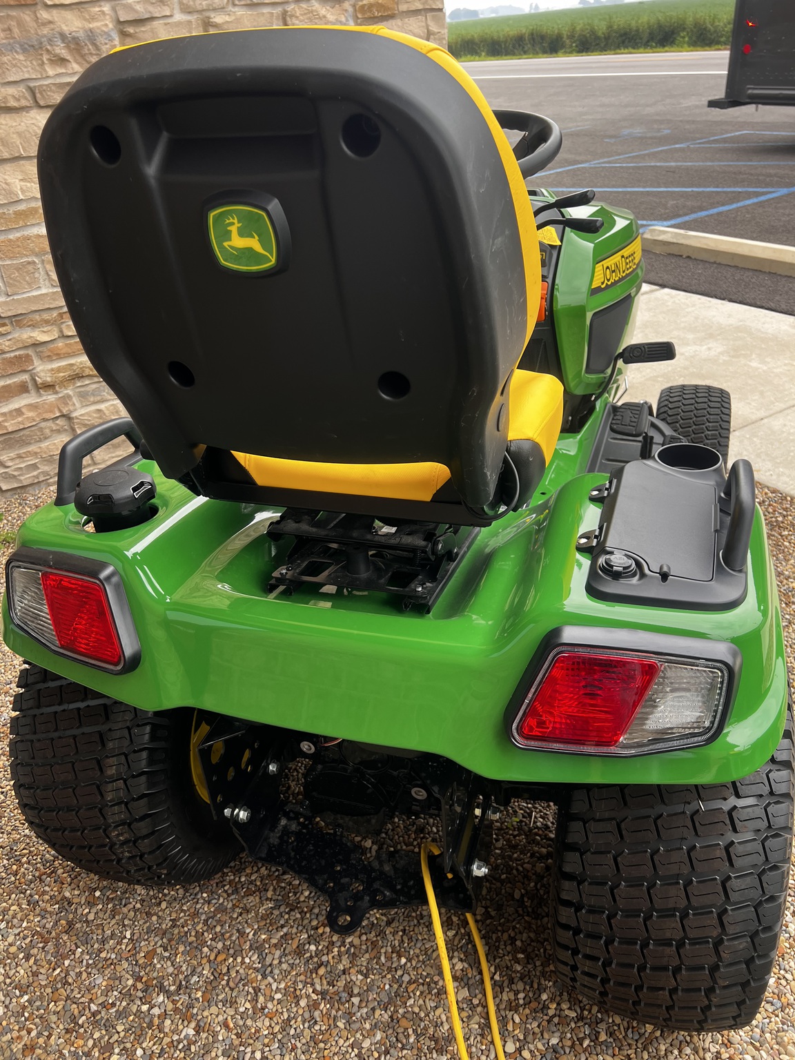 2025 John Deere X730 Image 5