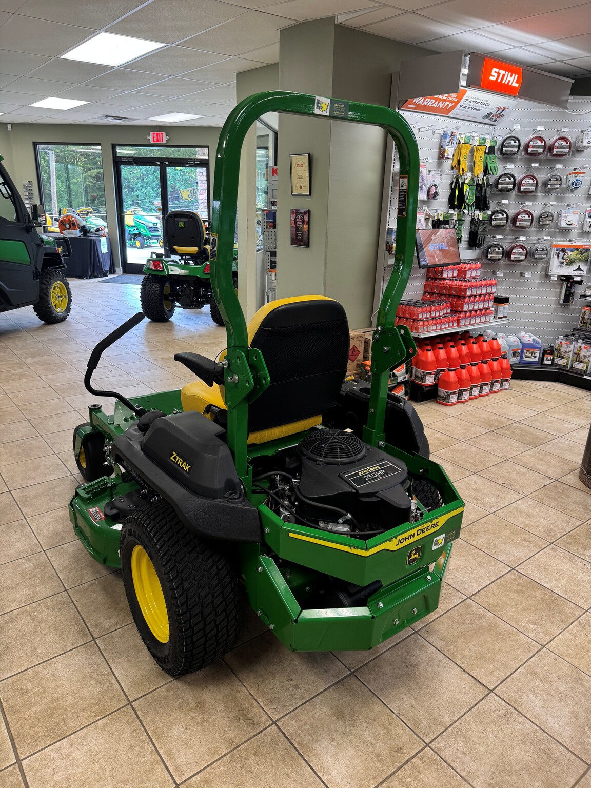 2024 John Deere Z720E Image 3