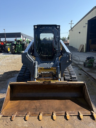 2023 John Deere 333G