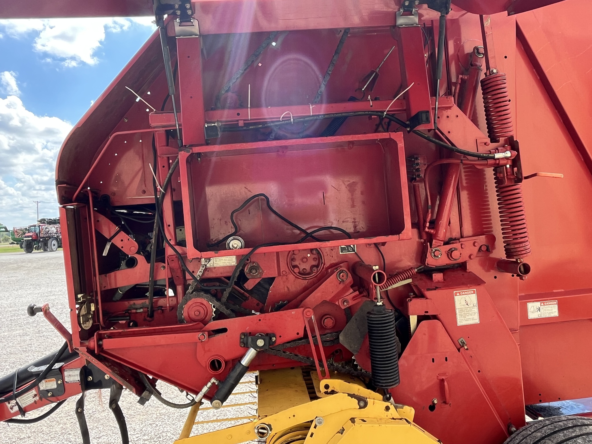  2010 New Holland BR7070 at Heritage Tractor in Nevada, MO