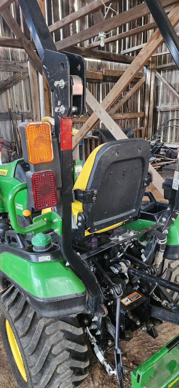 2018 John Deere 1025R Image 4