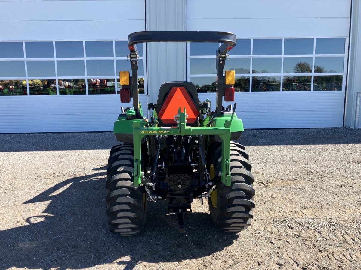 2023 John Deere 2038R Image 7