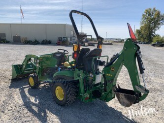 Photo of 2022 John Deere 1025R