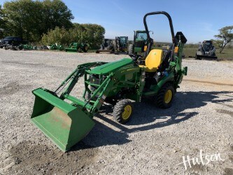 Photo of 2022 John Deere 1025R