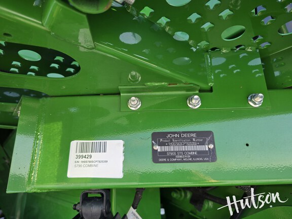 Photo of 2023 John Deere S790