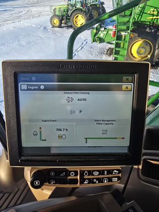 Photo of 2023 John Deere S790