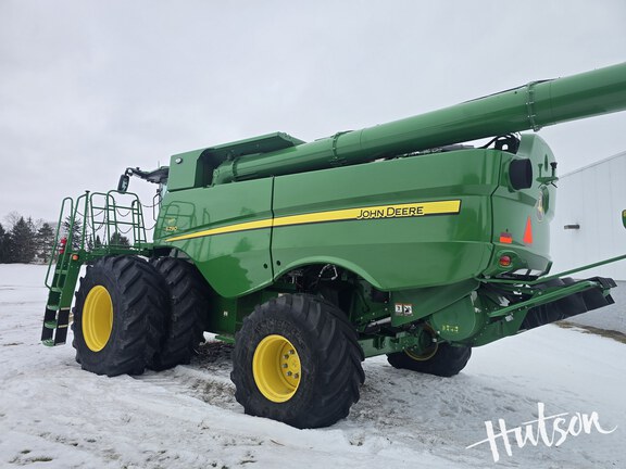 Photo of 2023 John Deere S790