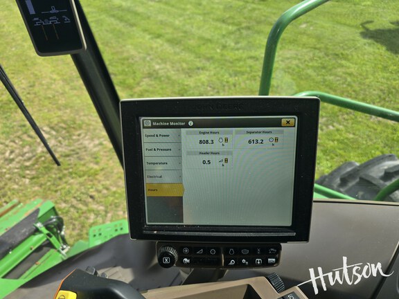 Photo of 2023 John Deere S790