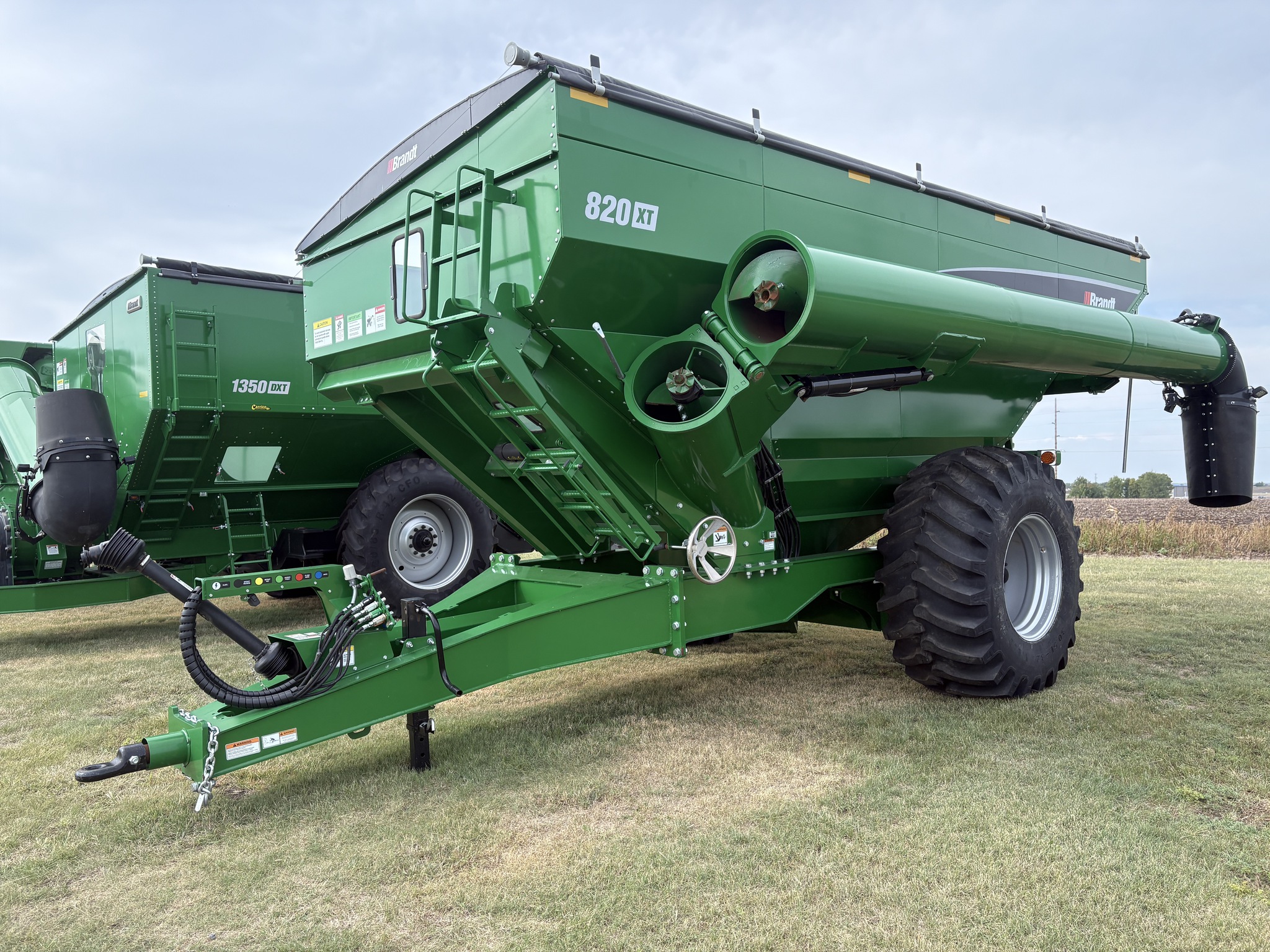 2022 Brandt 820XT Image 3