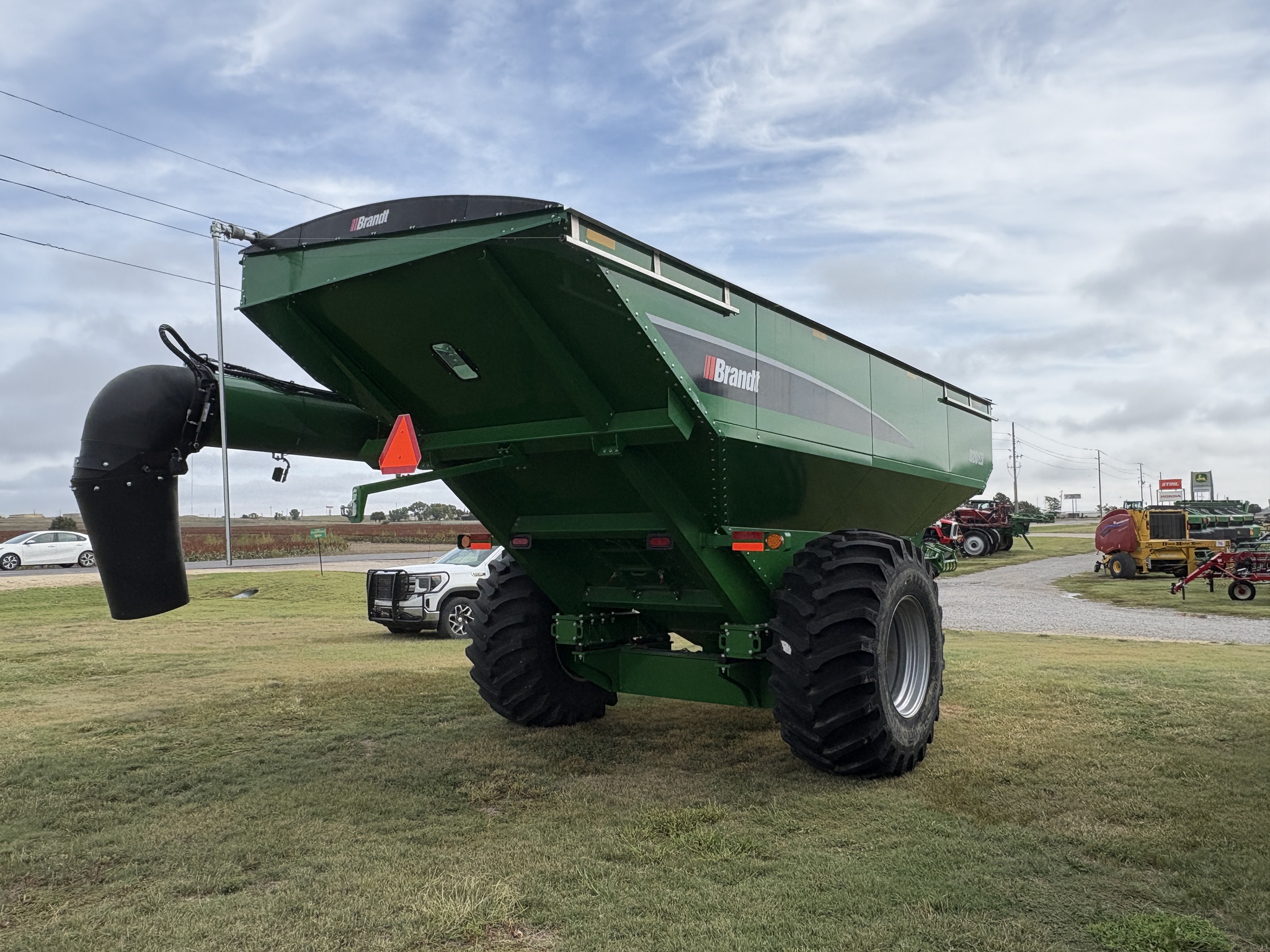 2022 Brandt 820XT Image 5