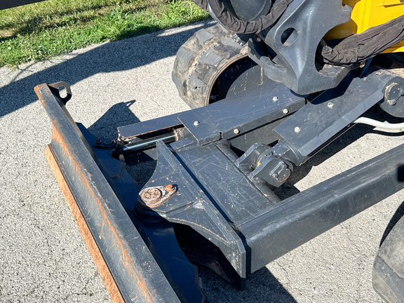 2023 John-Deere 60 P