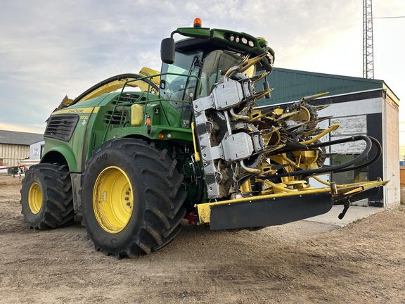 Used 2024 John Deere 375 Self Propelled Forage Harvester Heads: Rotary at Horizon Ag & Turf in Barrhead, AB - Photo2