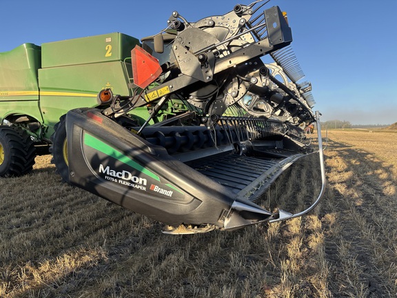 Used 2018 MacDon FD75-35 Combine Platforms at Horizon Ag & Turf in Mayerthorpe, AB - Photo7