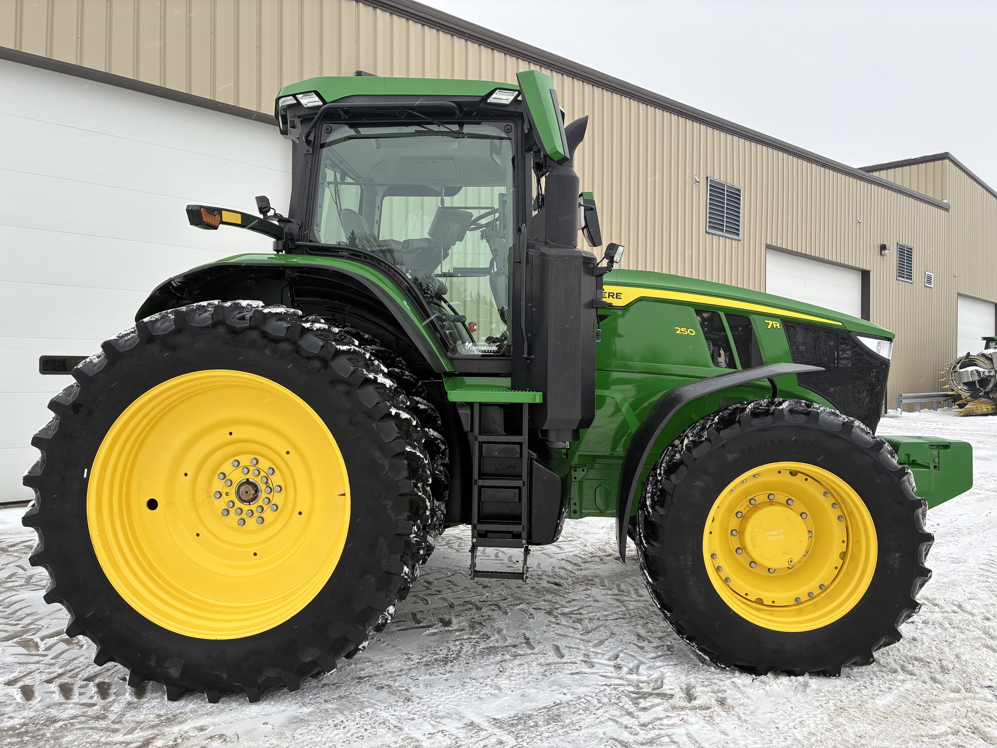 2023 John Deere 7R 250 Image 2