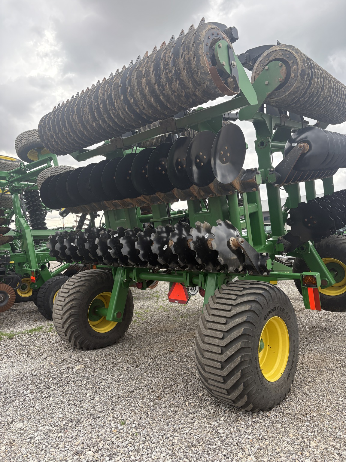 2021 John Deere 2680H Image 11