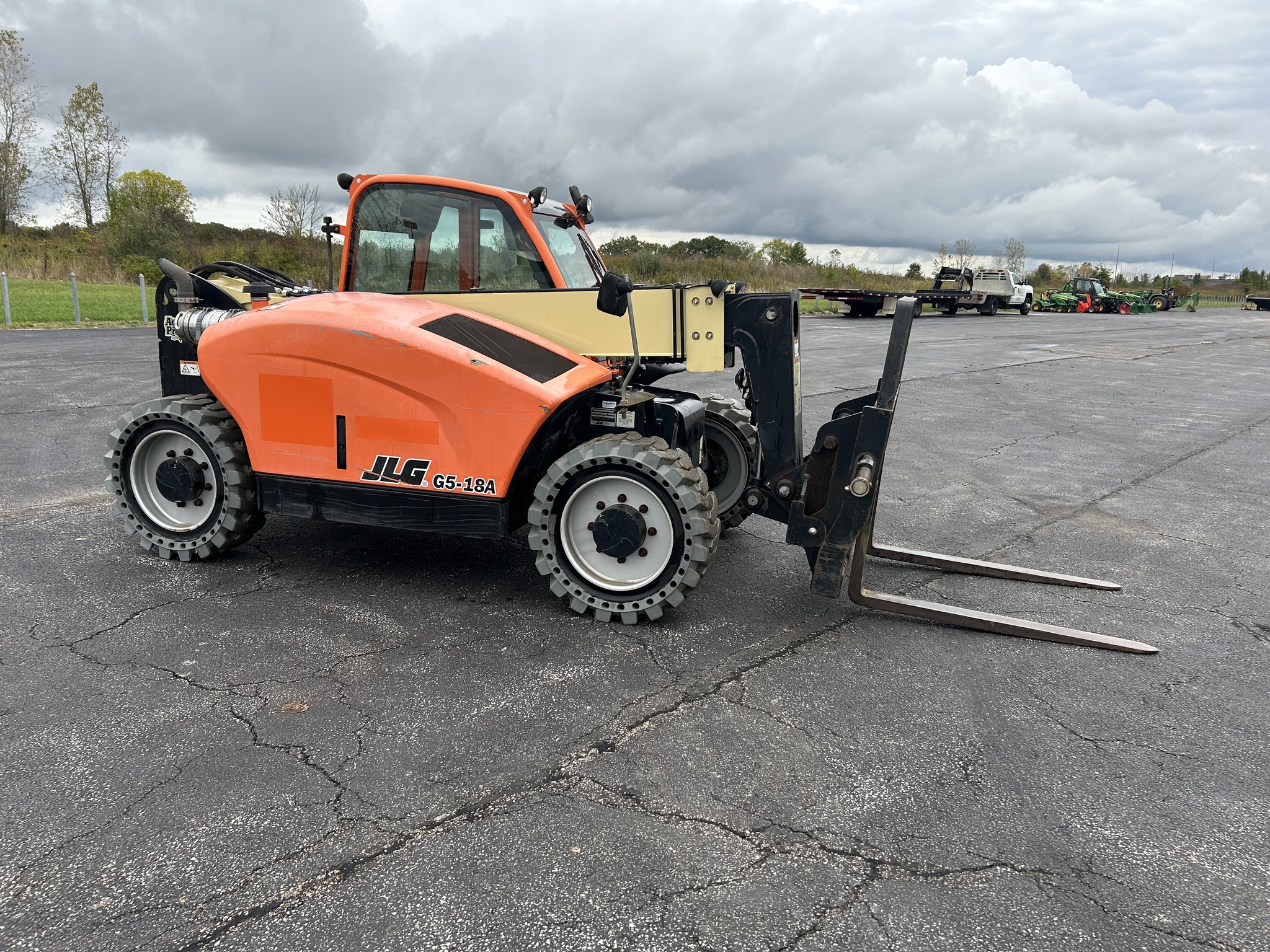 2018 JLG G5-18A Image 4