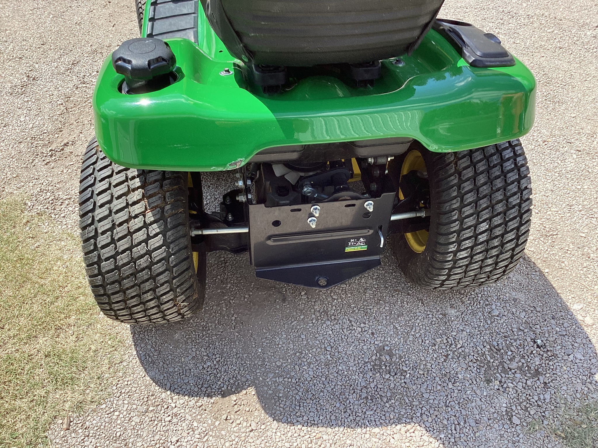 2022 John Deere X354 Image 4