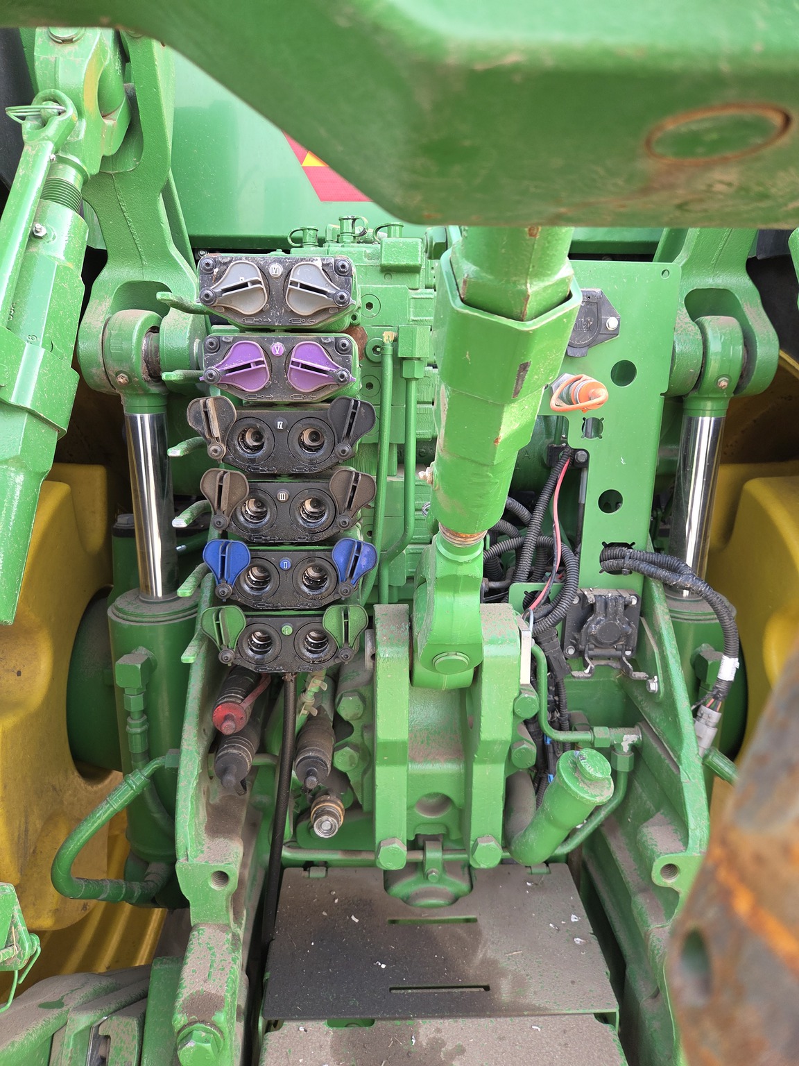 2022 John Deere 8R 410 Image 14