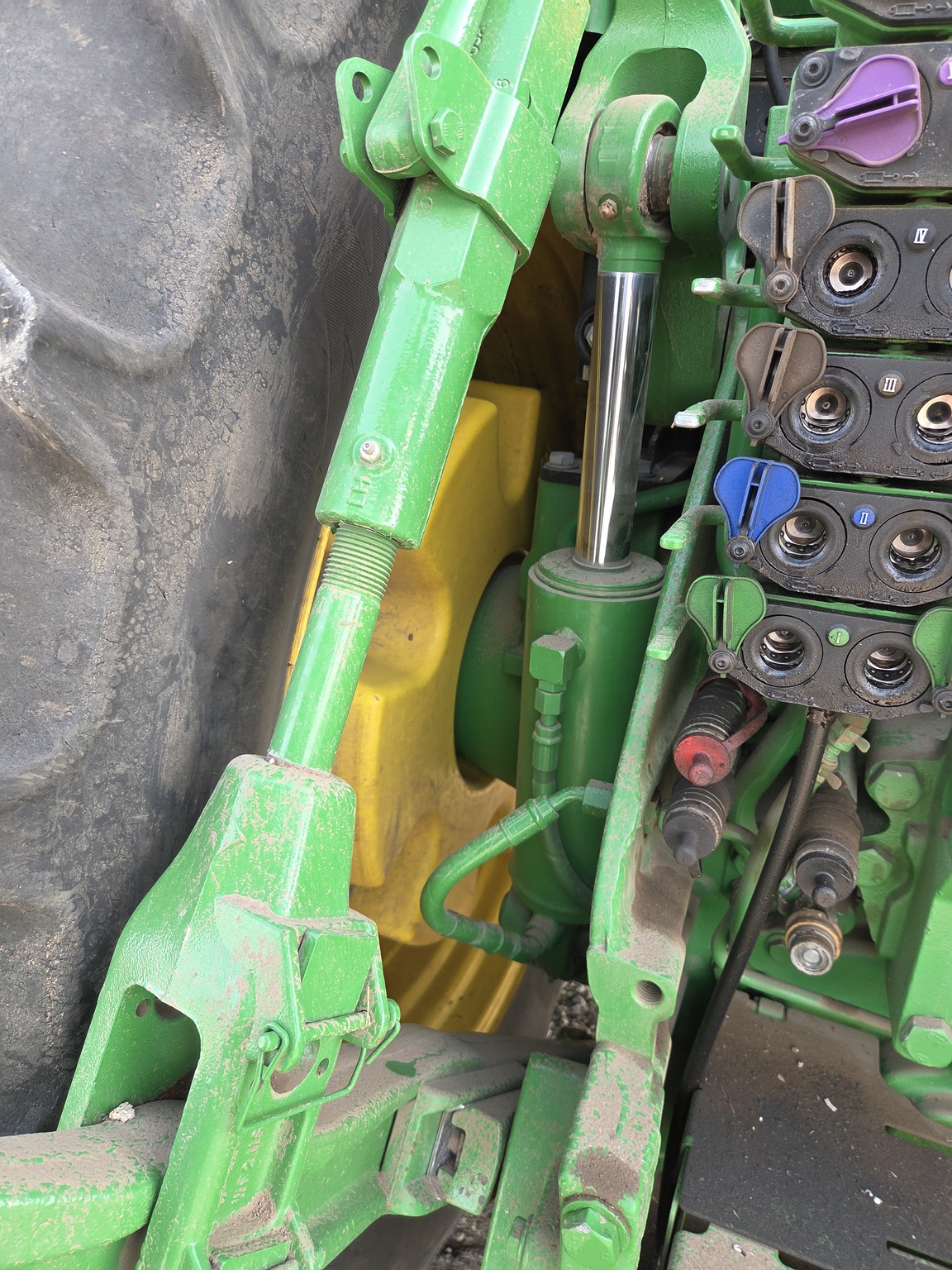 2022 John Deere 8R 410 Image 15
