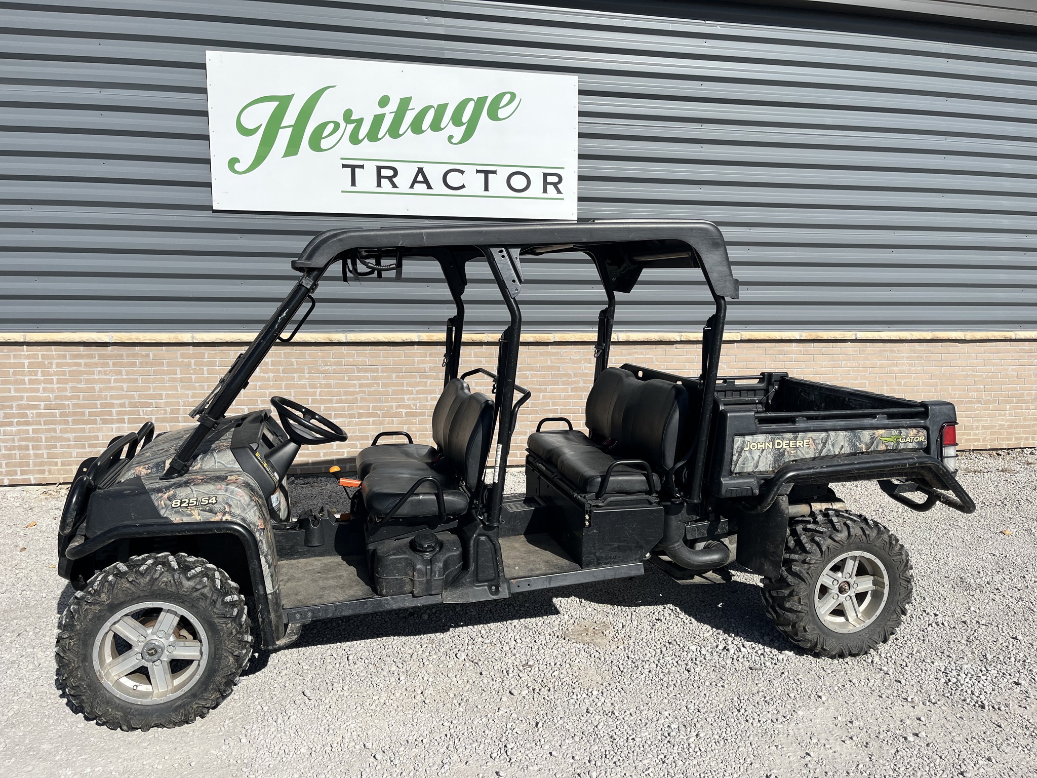  2013 John Deere XUV 825I S4 at Heritage Tractor in Smithville, MO