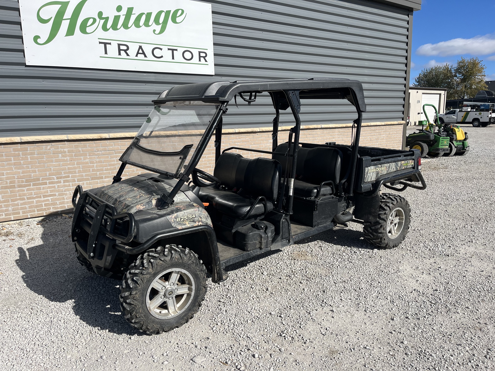  2013 John Deere XUV 825I S4 at Heritage Tractor in Smithville, MO