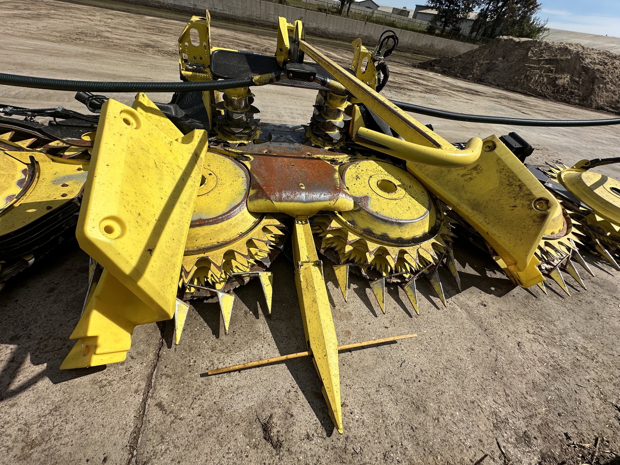 2022 John Deere 772 Image 5