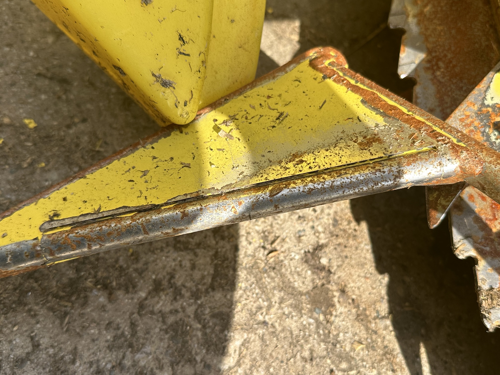 2022 John Deere 772 Image 8