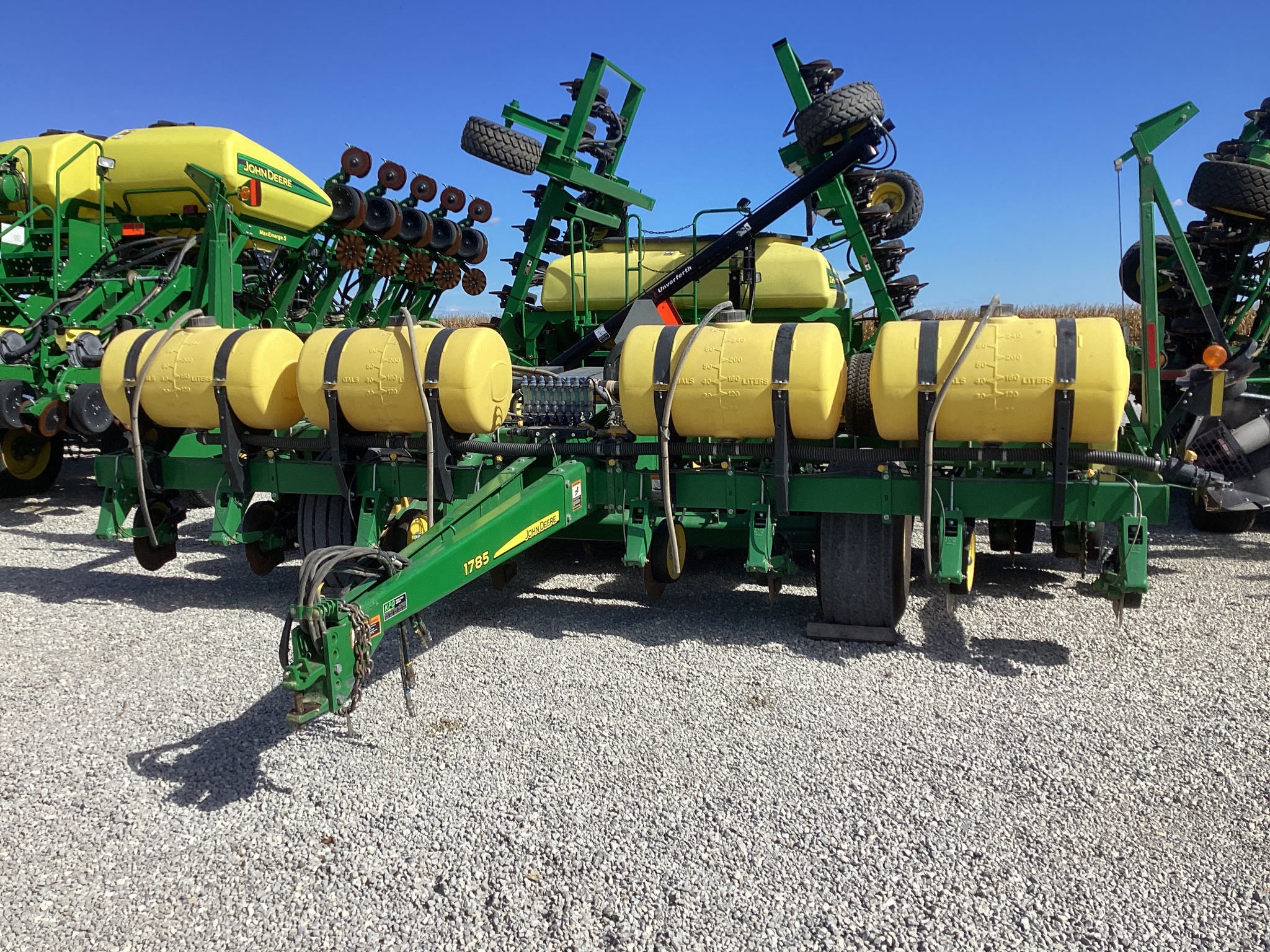 2014 John Deere 1785 Image 1