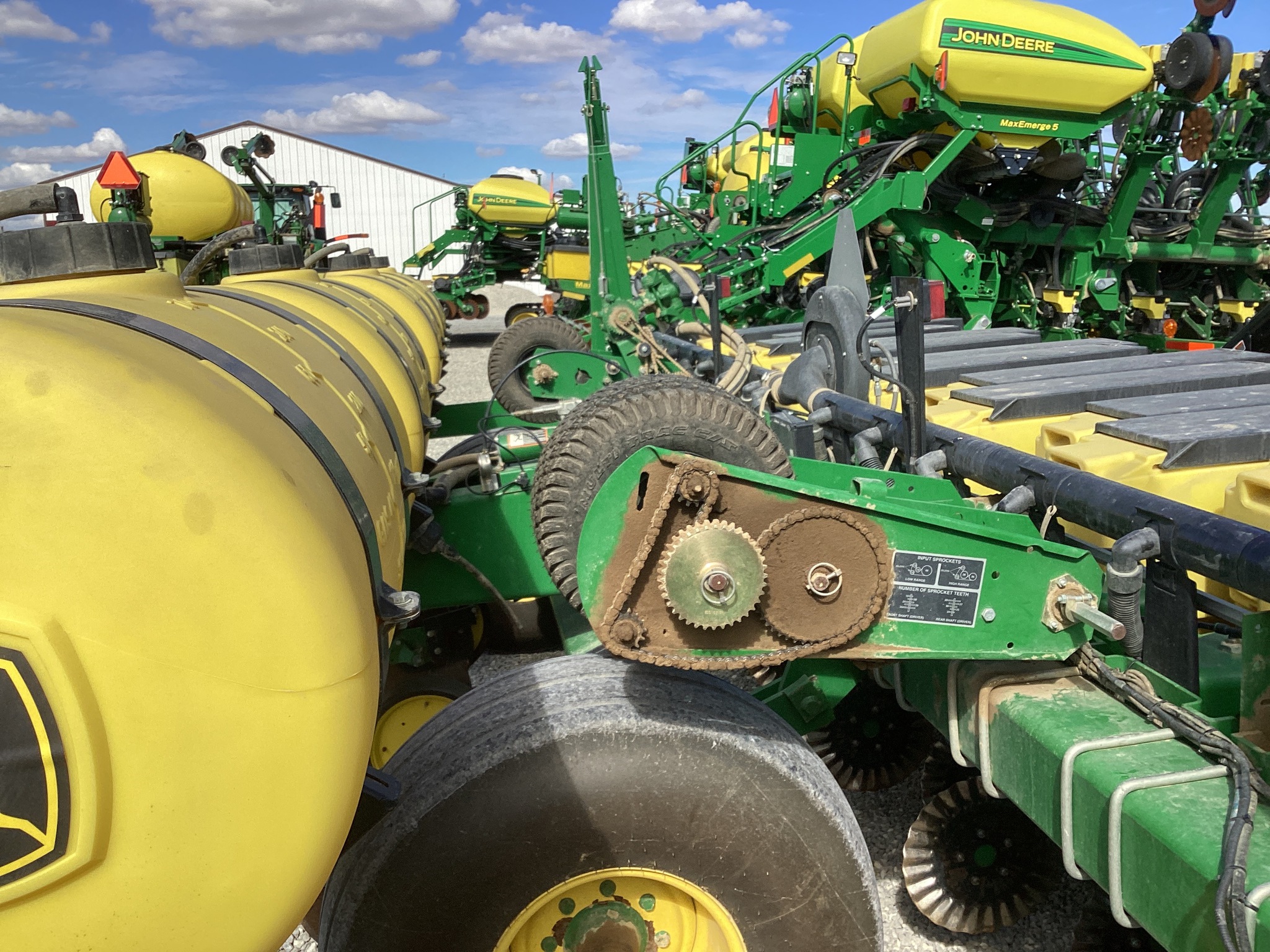 2014 John Deere 1785 Image 10