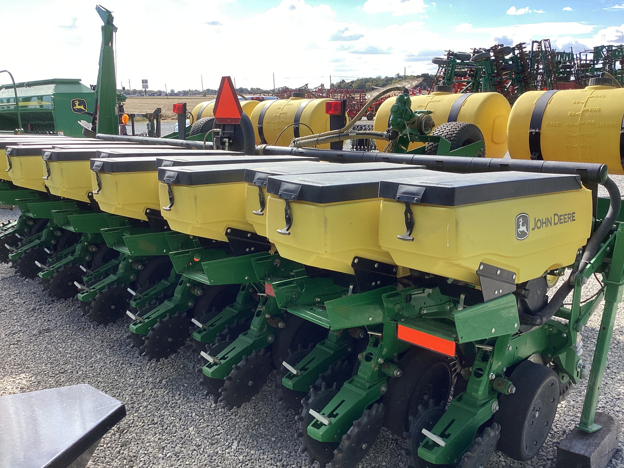 2014 John Deere 1785 Image 7
