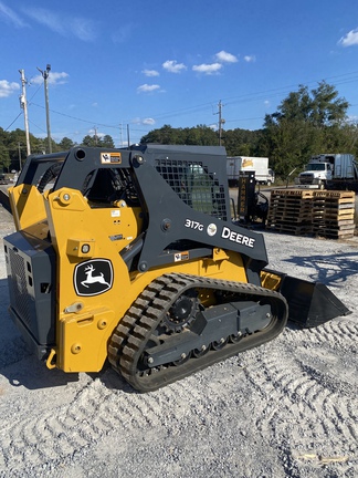 2024 John Deere 317G Photo 11