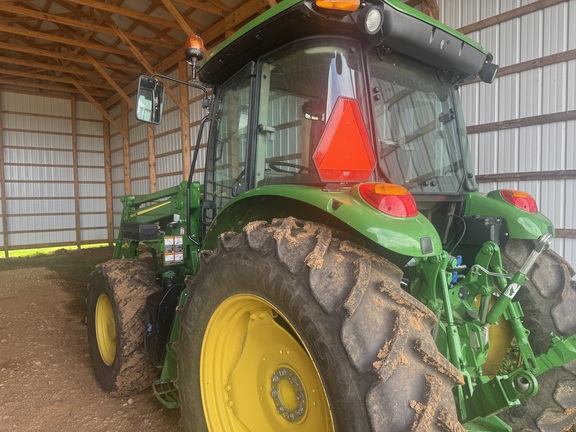 Photo of 2020 John Deere 6105E