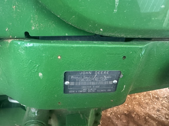 Photo of 2020 John Deere 6105E