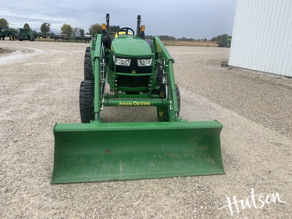 Photo of 2022 John Deere 4044M